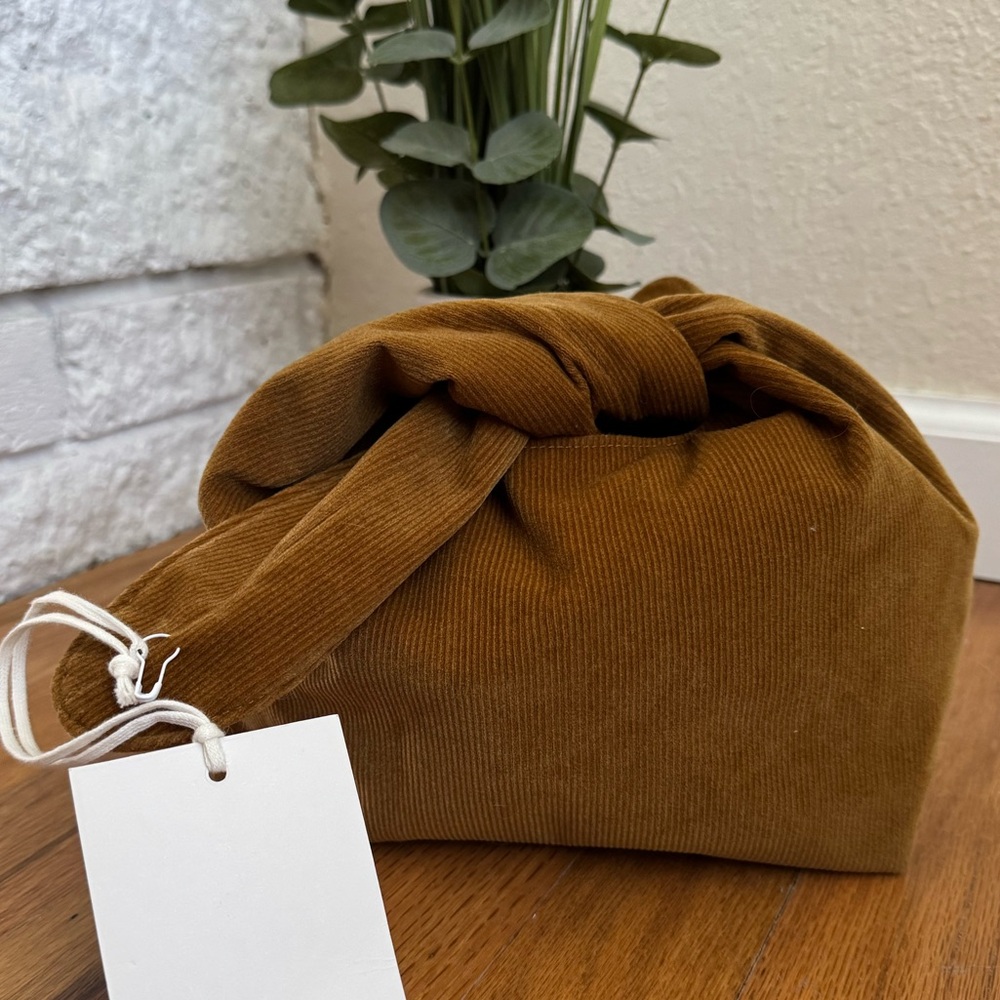 NWT Merit ‘The Signature’ Cosmetic Bag